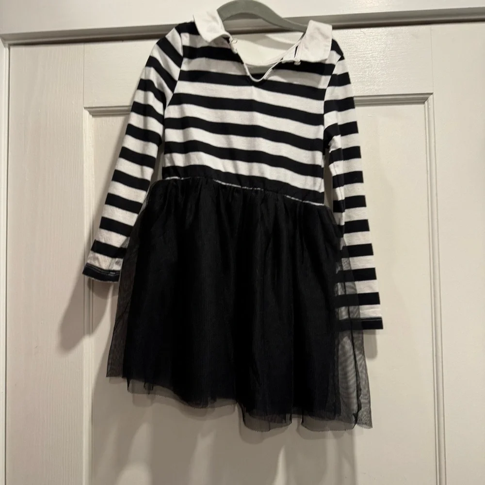 Cat & Jack tulle skirt dress long sleeve Halloween Wednesday Addams Black‎ White